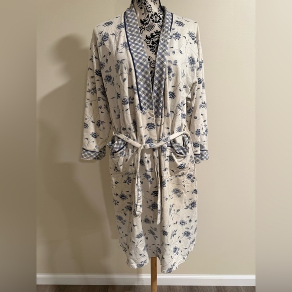 Cotton floral robe​ - Picture 5 of 9